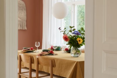 Prickruta, tyg på metervara, ockra, 150cm