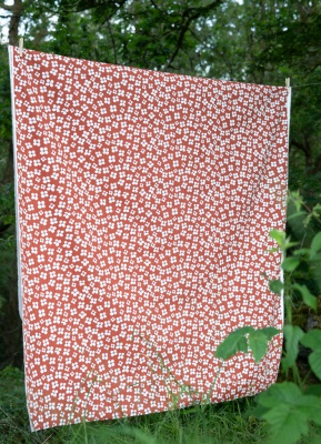 Belle Amie, vaxduk, terrakotta, 145x220cm