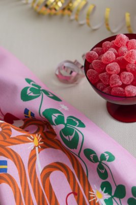 Hurra, hurra, hurra!, kökshandduk, rosa