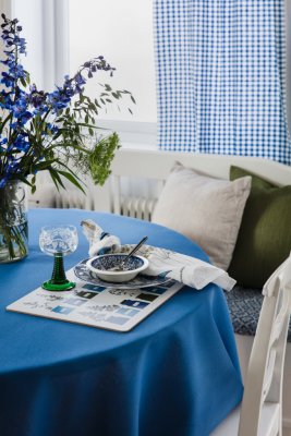 Persons kryddskåp bordstablett blå