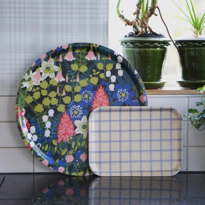 Kristina, vitblå bricka